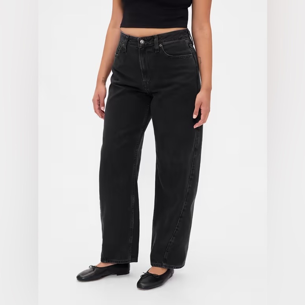 NWT! GAP Black Wash Curvy High Rise Barrel Jeans - Size 27/4 Petite 🩷 780824